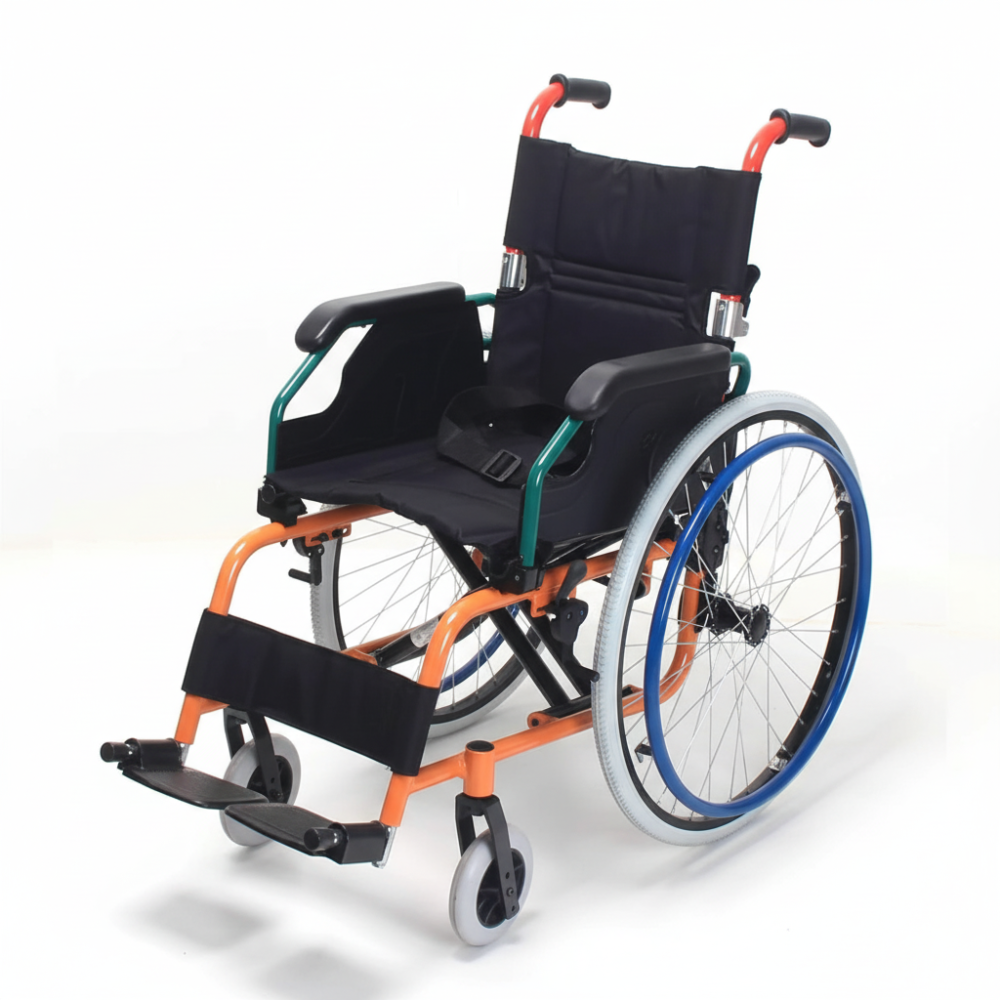 fauteuil roulant pédiatrique léger avec accoudoirs rabattables