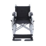Fauteuil roulant senior léger en aluminium avec pneus pleins, pliable et confortable
