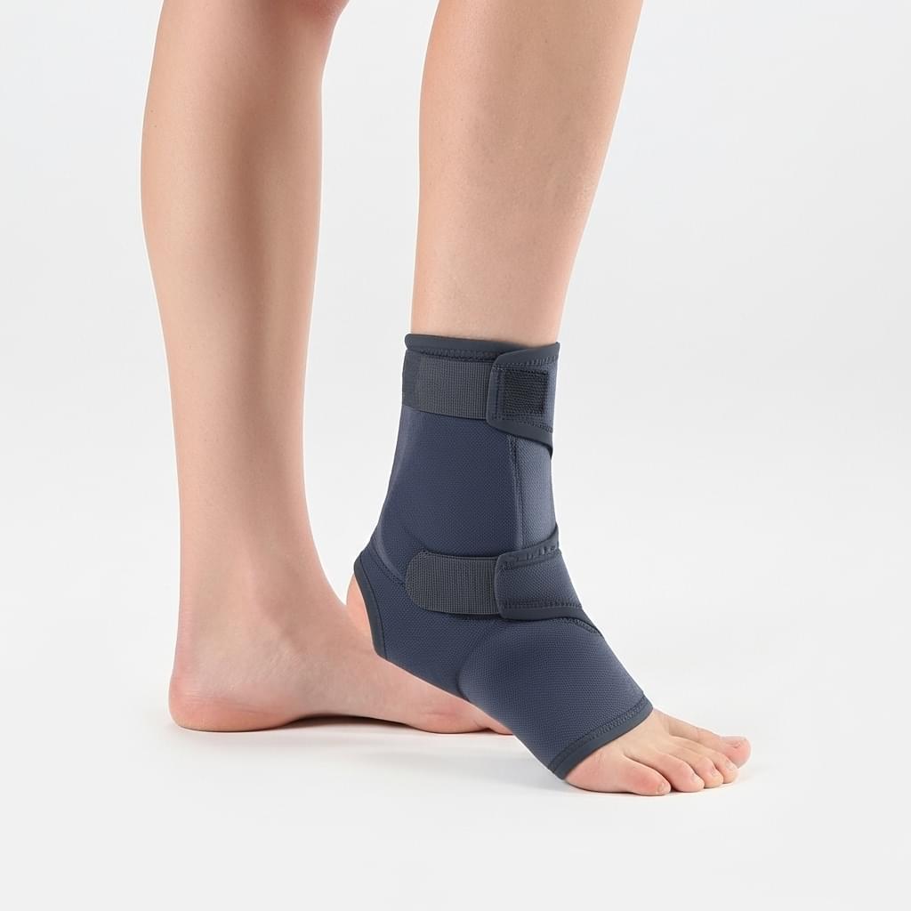 Attelle de cheville avec renforts latéraux pour entorses et instabilité ligamentaire